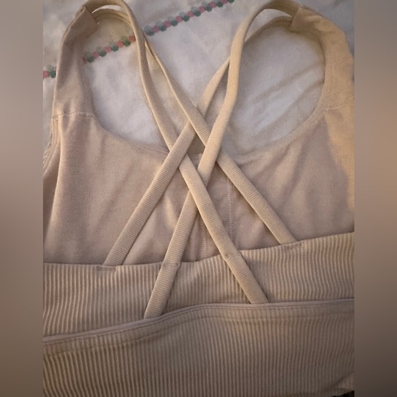 NWT Lululemon Energy Bra - Picture 4 of 6